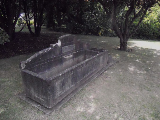 A BILLS HORSE TROUGH (Portland Gardens)