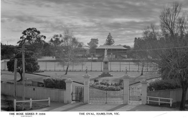 MELVILLE OVAL, HAMILTON. Image Courtesy of the State Library of Victoria. Image No.H32492/2800 http://handle.slv.vic.gov.au/10381/63848