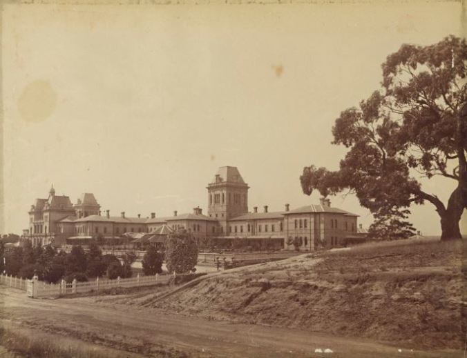 KEW LUNATIC ASYLUM (c 1878-1894) Photographer John William Lindt. Image courtesy of the State Library of Victoria. Image no: H2008.59/25 http://handle.slv.vic.gov.au/10381/41805