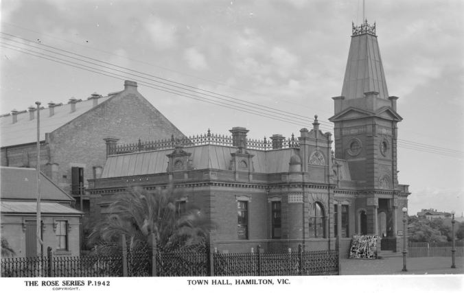 FORMER FACADE OF THE HAMILTON TOWN HALL, BROWN STREET.  Image courtesy of the State Library of Victoria.  Image no.  H32492/2740 http://handle.slv.vic.gov.au/10381/63929