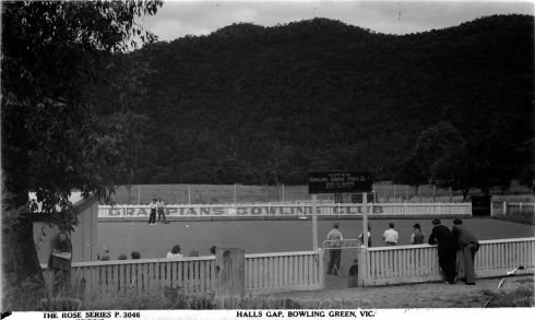 HALLS GAP BOWLS CLUB. Image courtesy of the State Library of Victoria.  Image no. H32492/4224 http://handle.slv.vic.gov.au/10381/62069