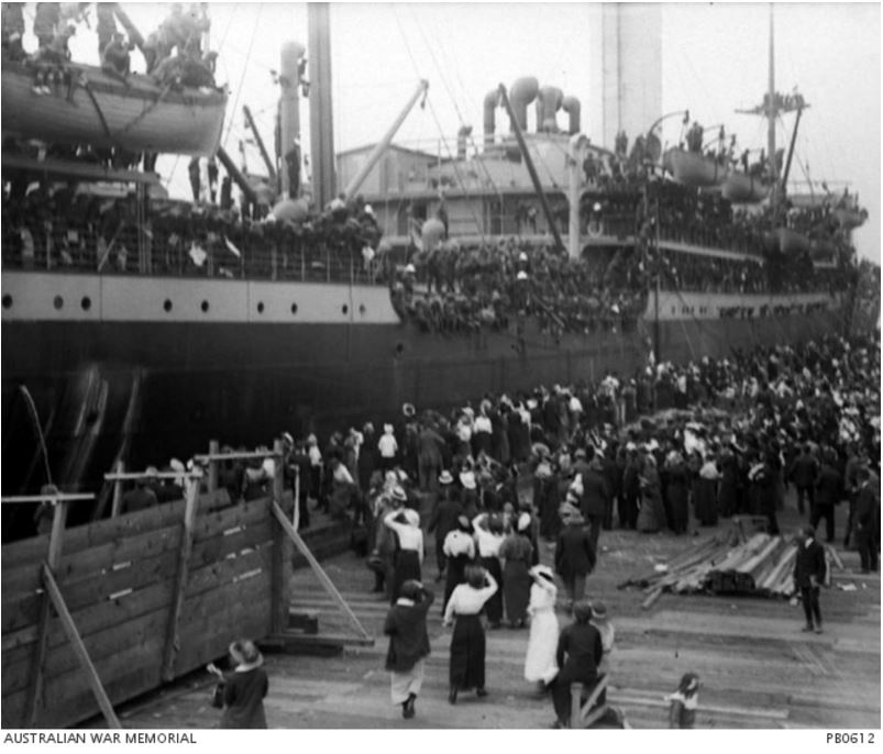 NESTOR A71, 15 OCTOBER 1915 AT PORT MELBOURNE. Image courtesy of the Australian War Memorial. https://www.awm.gov.au/collection/PB0612/